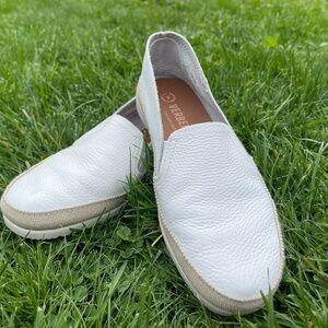Vereverto White Leather Flats